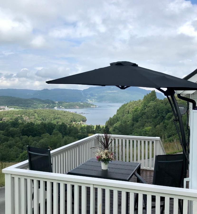 Fjord Road Apartment Hjelmeland Екстериор снимка