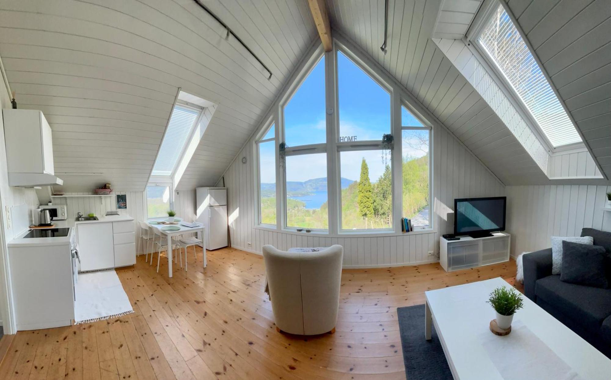 Fjord Road Apartment Hjelmeland Екстериор снимка
