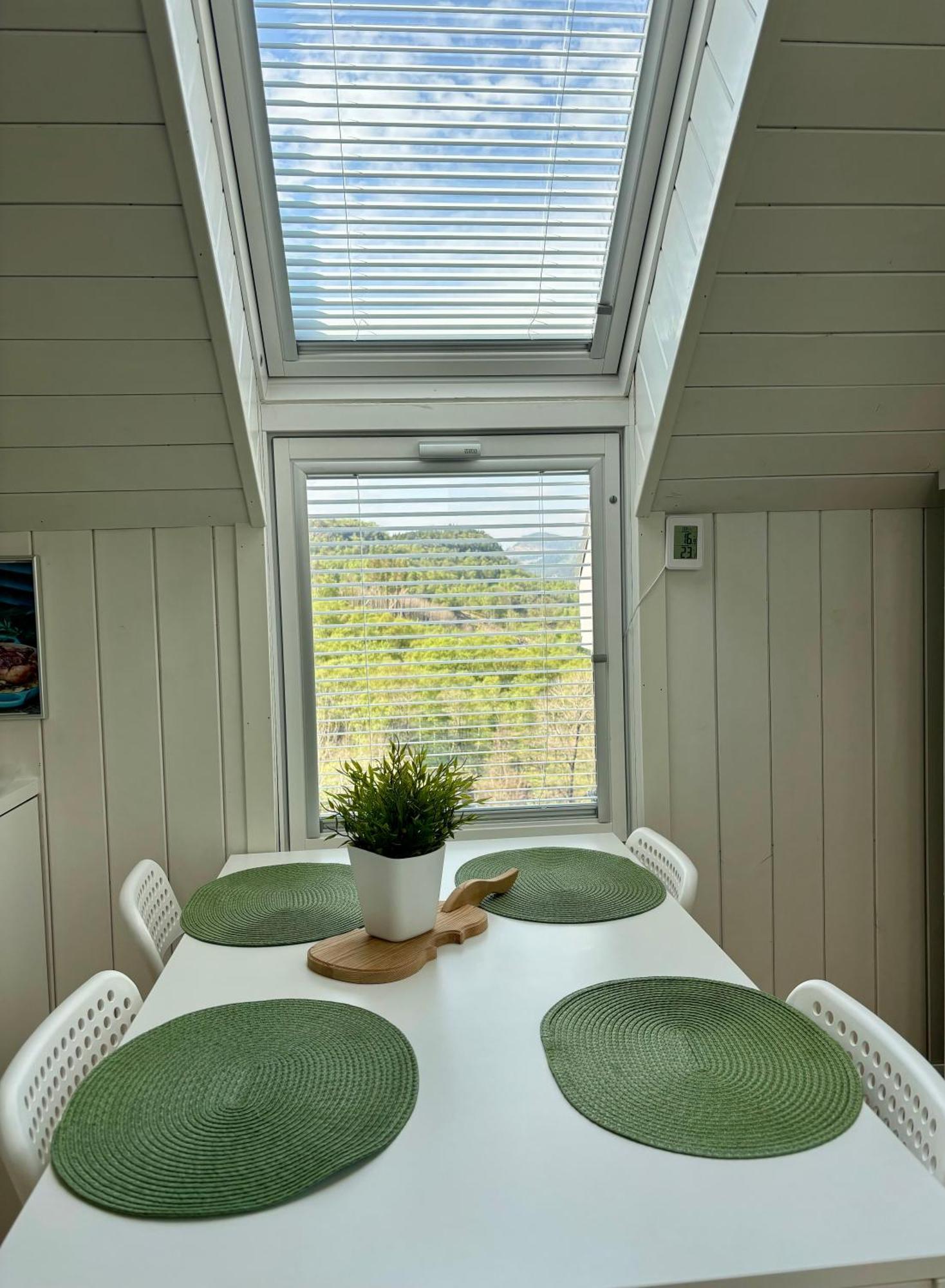 Fjord Road Apartment Hjelmeland Екстериор снимка